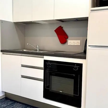 - Close To Center - Air Conditioning - Wifi * Ментона