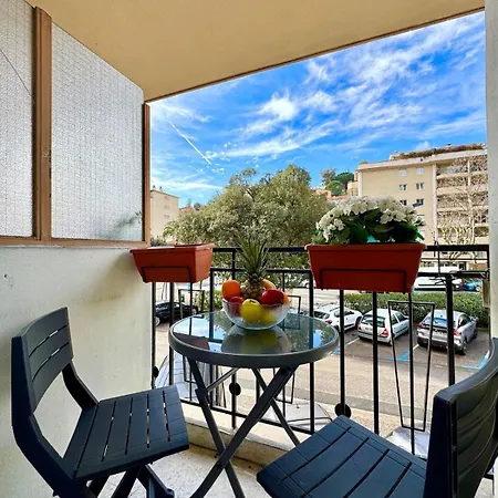 - Close To Center - Air Conditioning - Wifi Апартаменты *