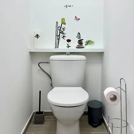 - Close To Center - Air Conditioning - Wifi Апартаменты *