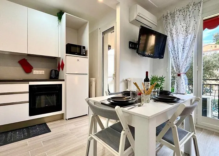 - Close To Center - Air Conditioning - Wifi דירה *