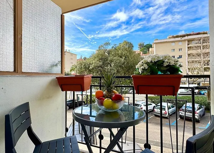 - Close To Center - Air Conditioning - Wifi דירה *