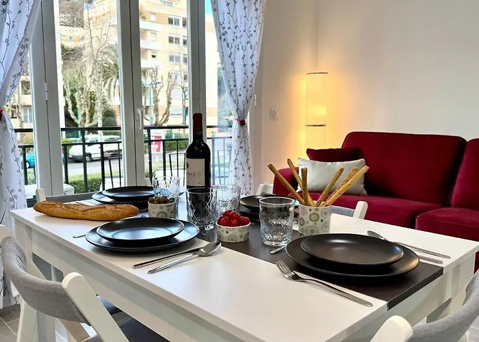 - Close To Center - Air Conditioning - Wifi דירה מנטון